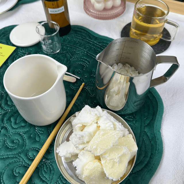 Massagekerzen-Workshop mit Kakao- & Sheabutter